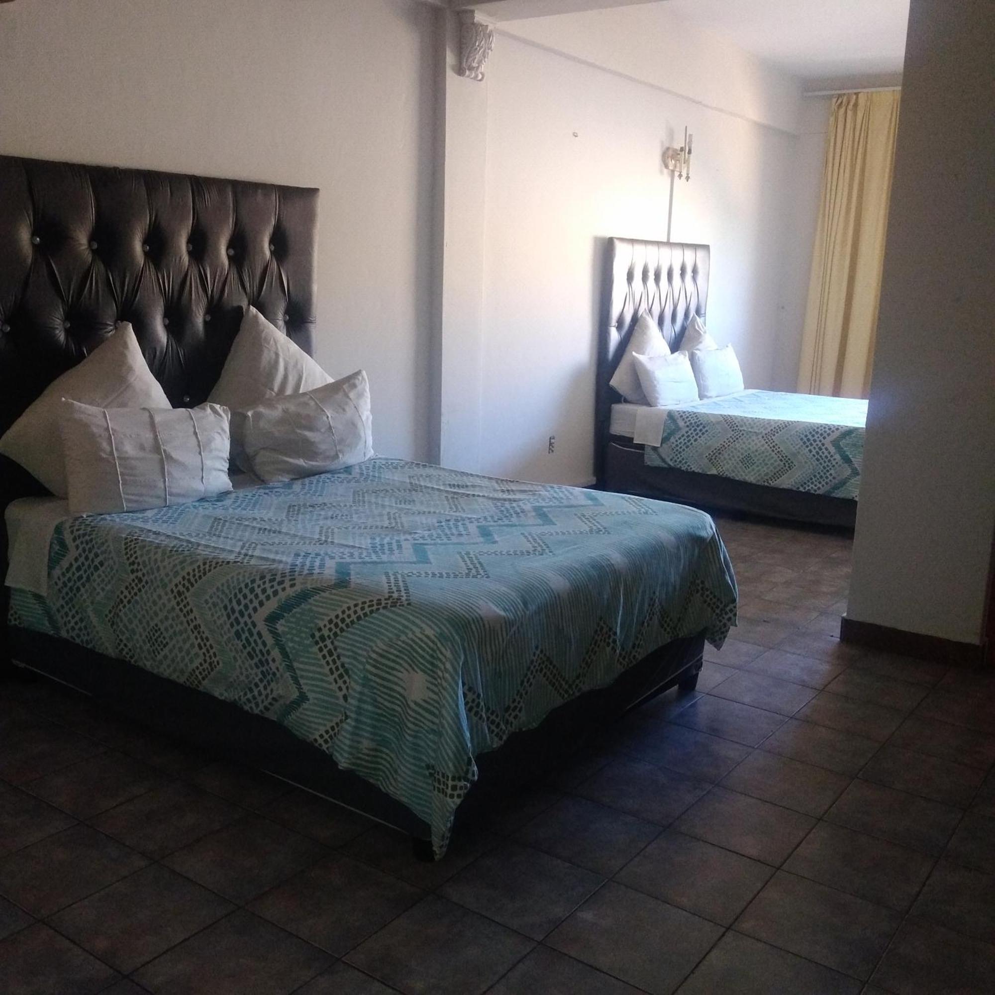 Tassili Lodge Kempton Park Exteriör bild